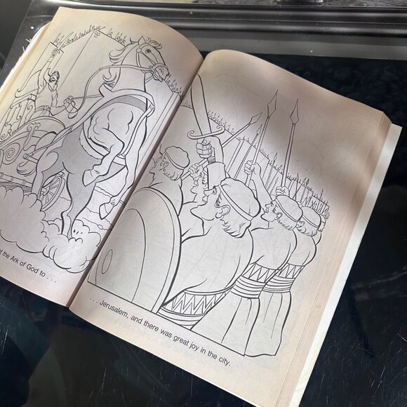 The Bible Coloring Book - Pictures From The Old And New Testaments - 1991 Creati - Picture 14 of 16